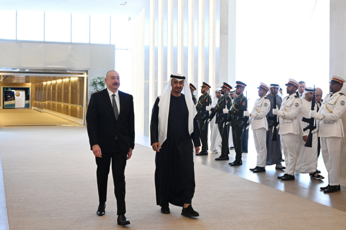 President Ilham Aliyev Arrives in UAE for Working Visit