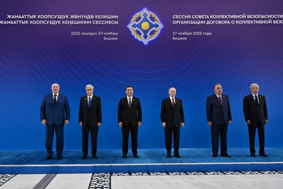 CSTO Summit Participants Reveal Joint Photo in Bishkek