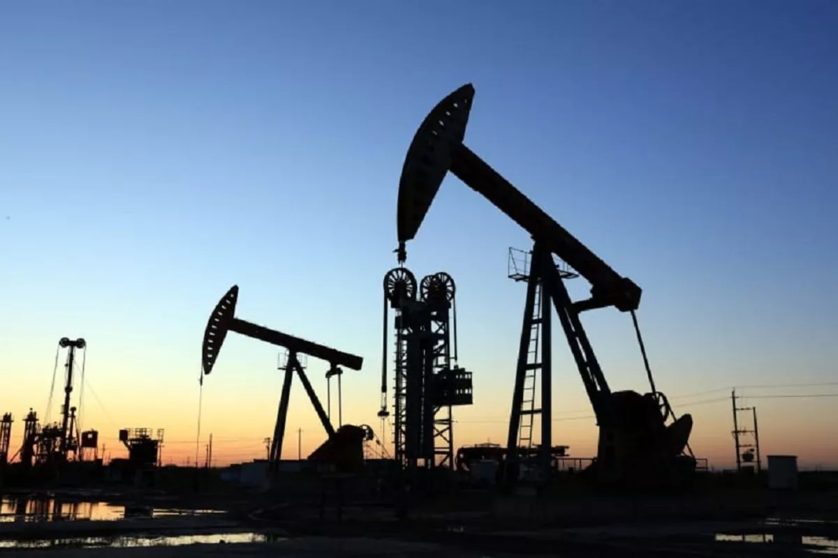 Morgan Stanley Forecasts Major Oil Glut in 2027
