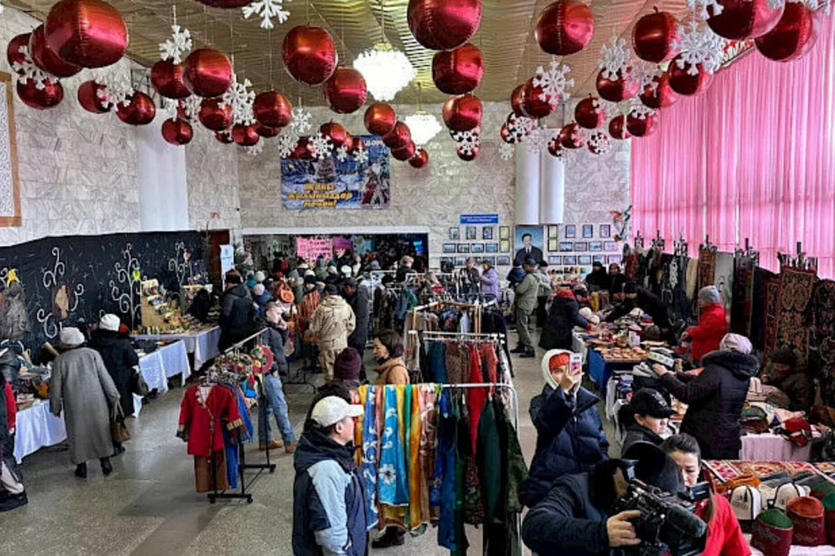 Karakol Winter Fair Brings Crafts to Tourists in Kyrgyzstan
