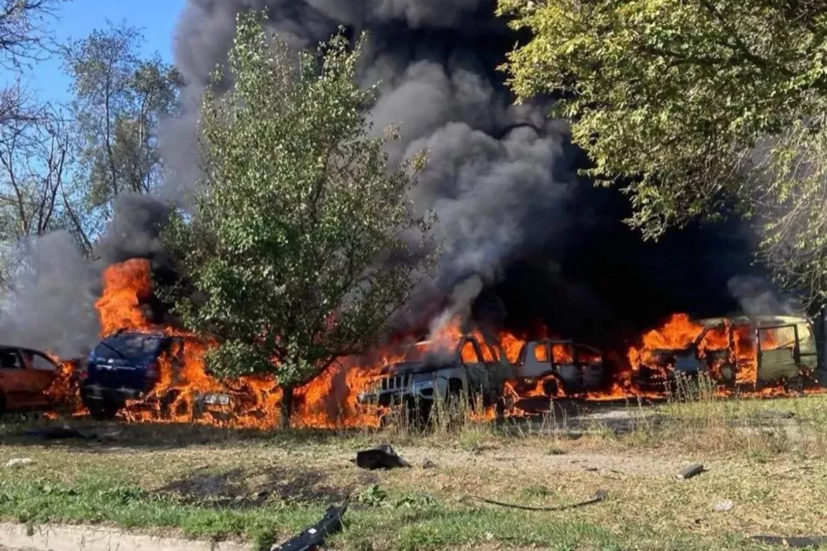 Five Russian Missiles Hit Ukraine's Zaporizhzhia, Causing Fatalities and Major Damage