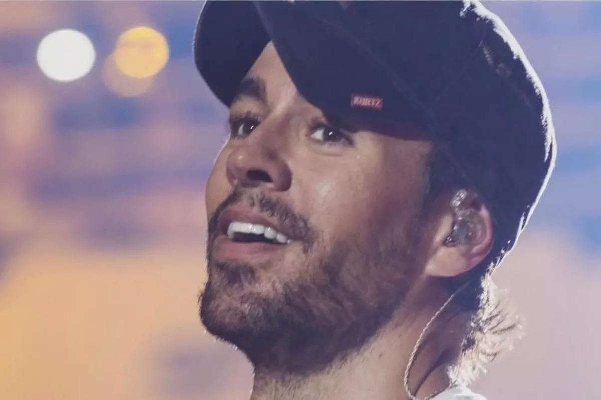Kazakhstan May Welcome Enrique Iglesias on Stage Soon
