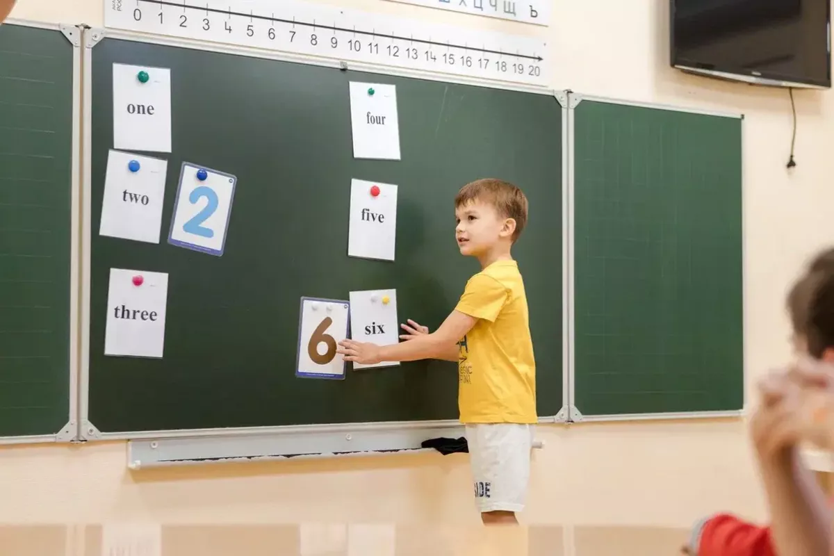 Russia's Ryazan Cancels School and Kindergarten Classes After Drone Attacks