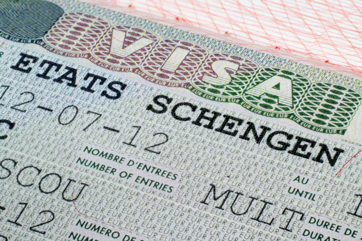 Ireland Challenges Germany’s Plan to Restrict Russian Tourist Visas