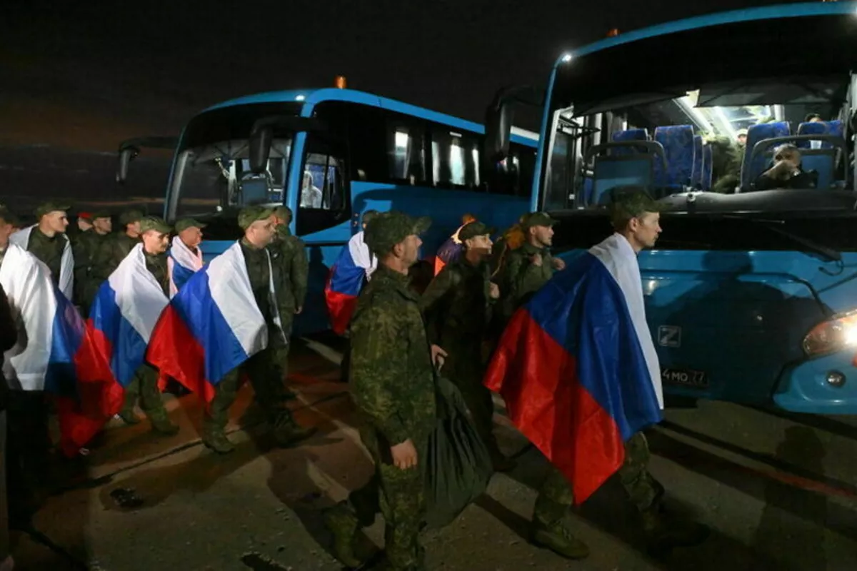 Russia, Ukraine Exchange 185 Prisoners Each in Major Swap Deal