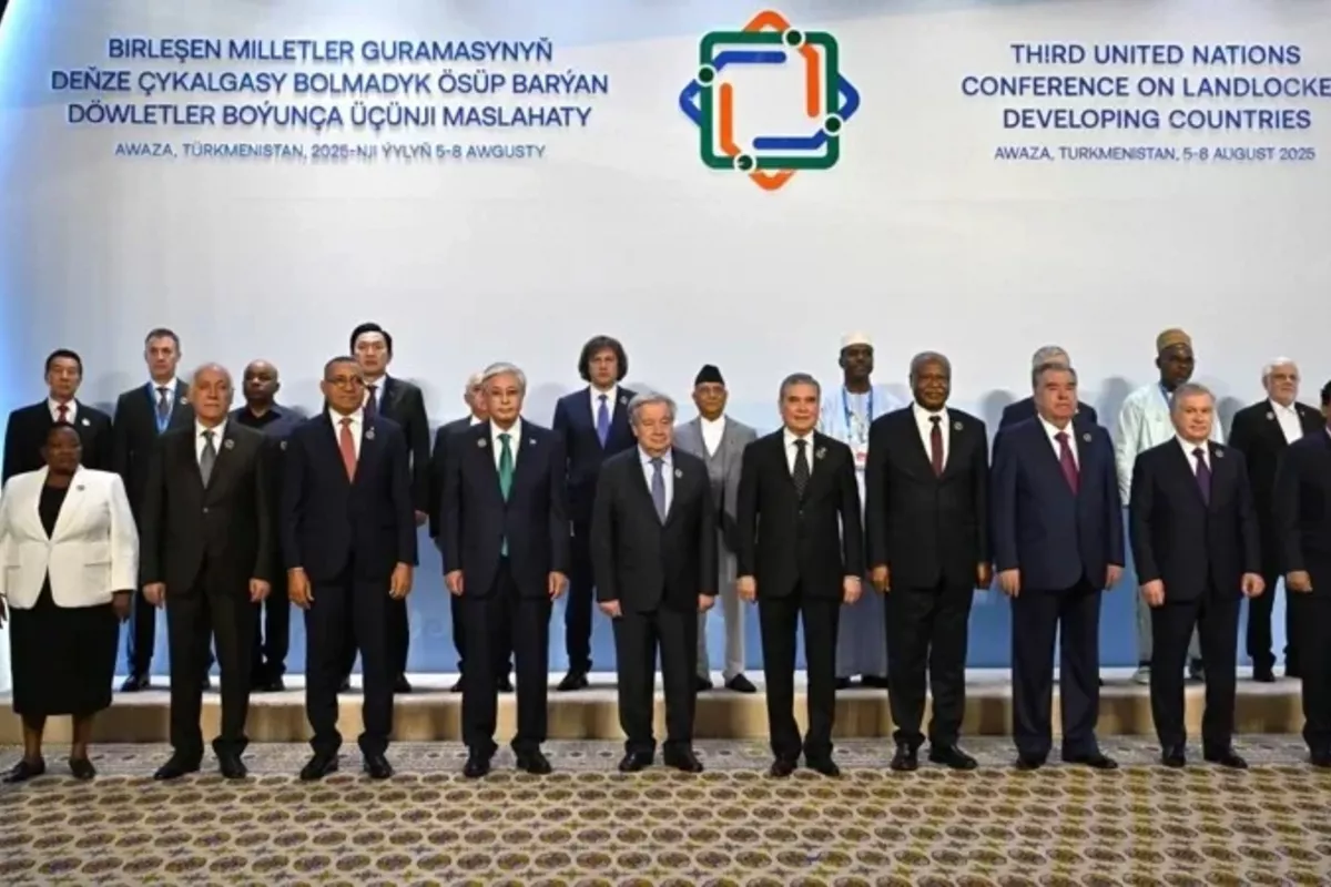 Kazakh Leader Joins Welcoming Ceremony at UN Landlocked Countries Conference in Turkmenistan