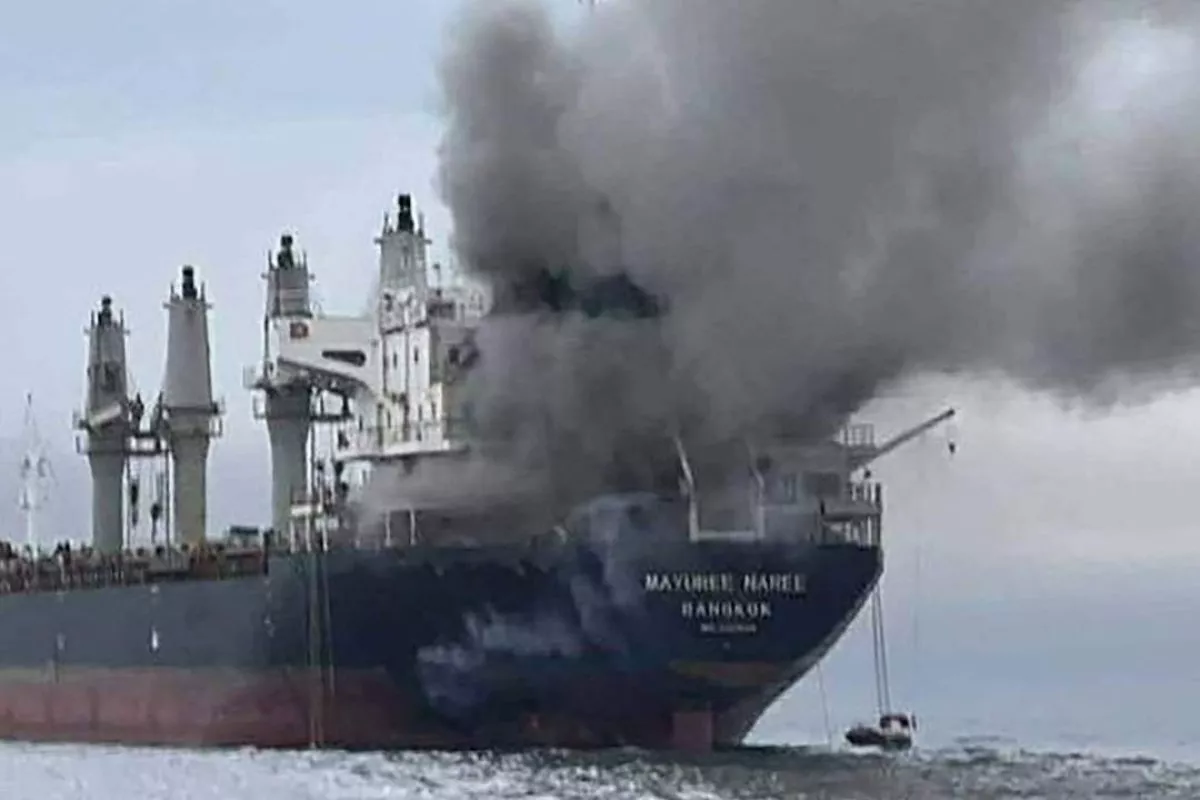 IRGC Strikes US-Linked Oil Tanker in Persian Gulf - VIDEO