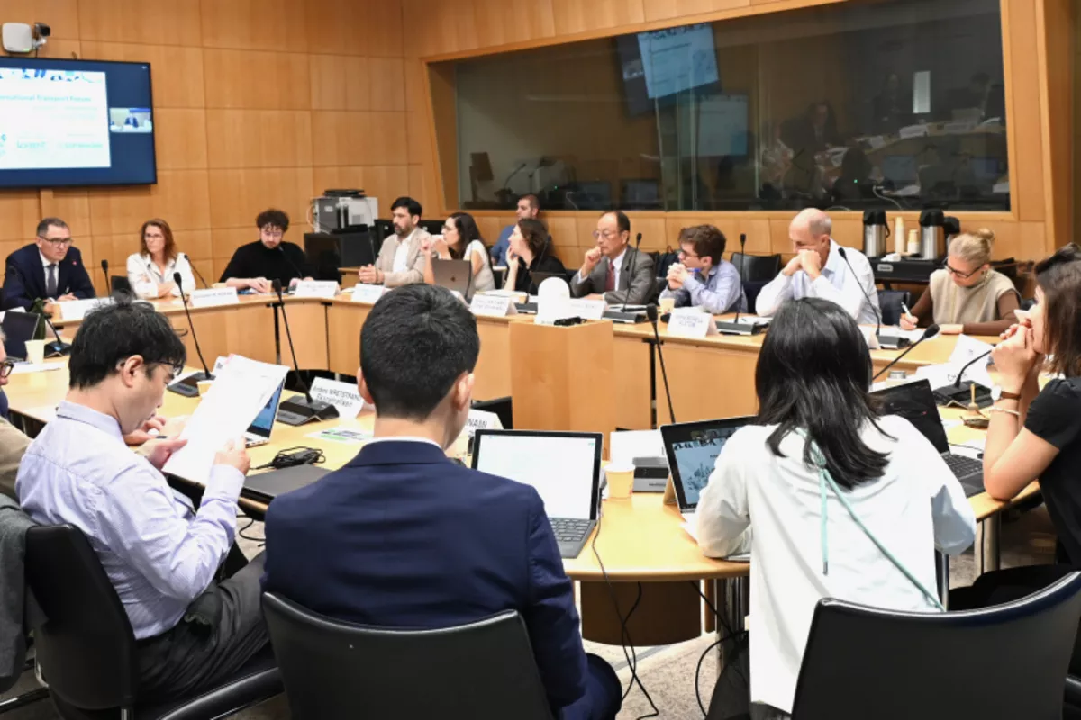 Azerbaijan's Transportation Expertise Showcased at International Event in Paris