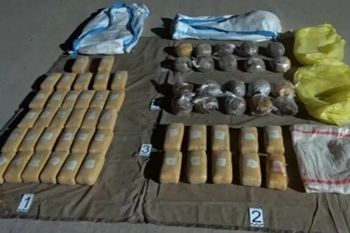 Smuggling Opium, Hashish Brings 15-Year Terms for Uzbek People