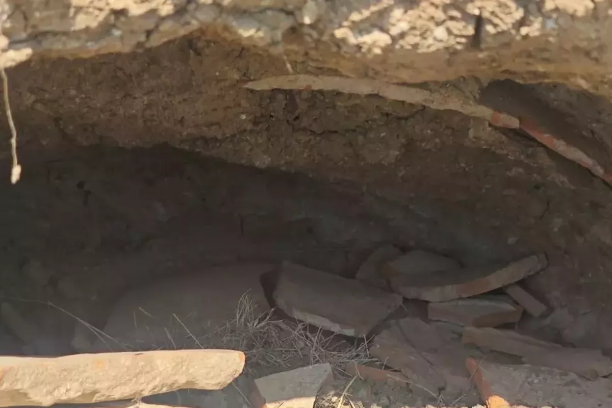 Road Construction Uncovers Ancient Vessels in Azerbaijan