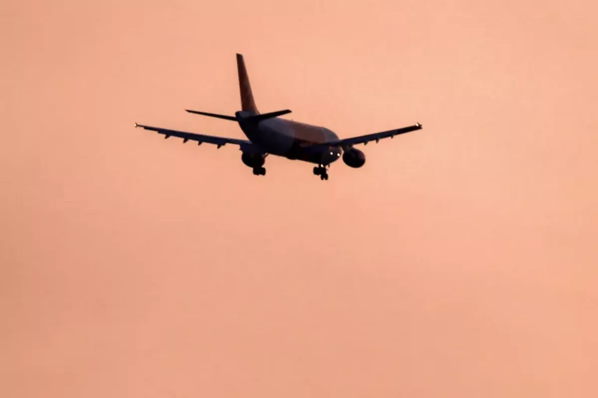 Iran Reopens Western Airspace for Round-the-Clock Flights