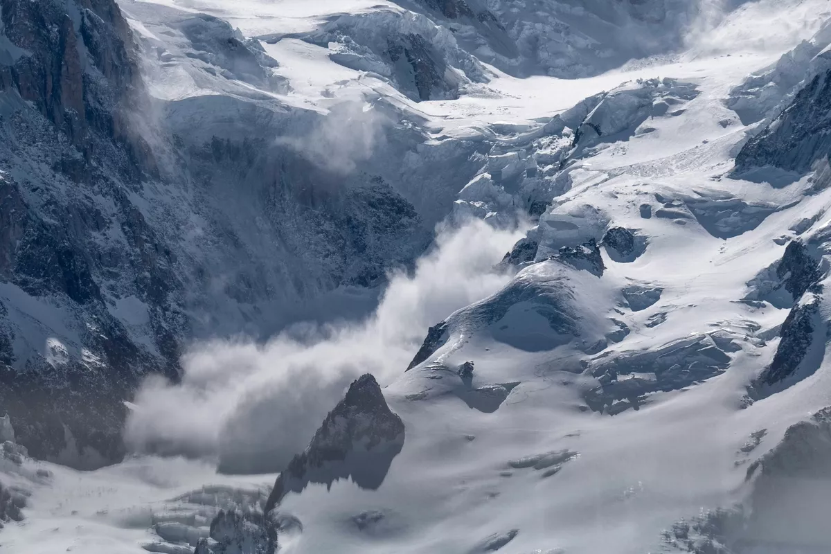 Student Dies in Avalanche in Kazakhstan's Mountains