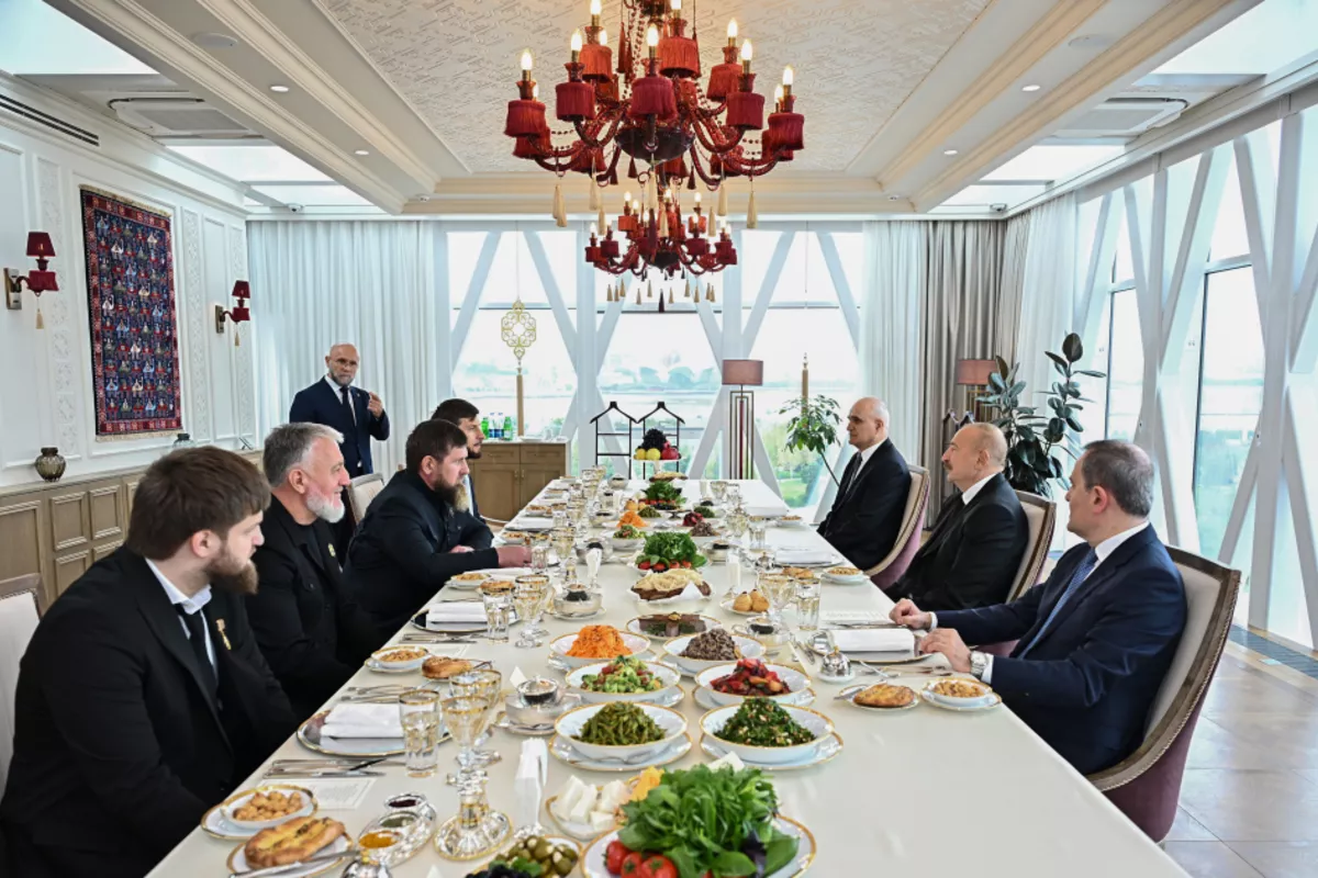 Azerbaijani President and Chechen Leader Have Lunch Together