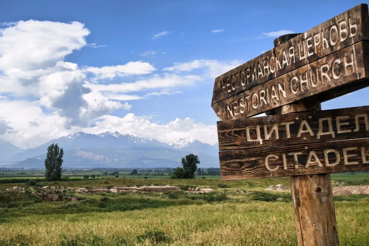 Across the Linked Tianshan Mountains, Seeing China in Kyrgyzstan