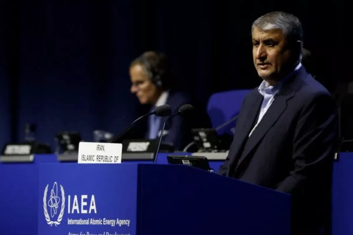 Iran's Atomic Chief Tells IAEA: Nuclear Industry Can't Be Destroyed by Strikes