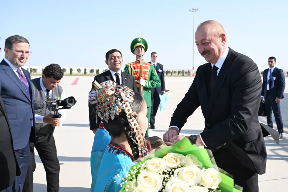 Azerbaijani President Arrives in Turkmenistan for Working Visit