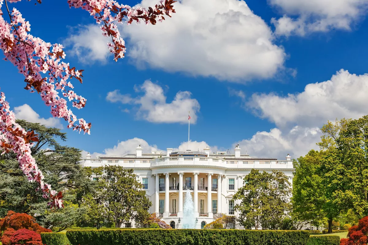 White House Shares Video of Trump Welcoming Azerbaijani President