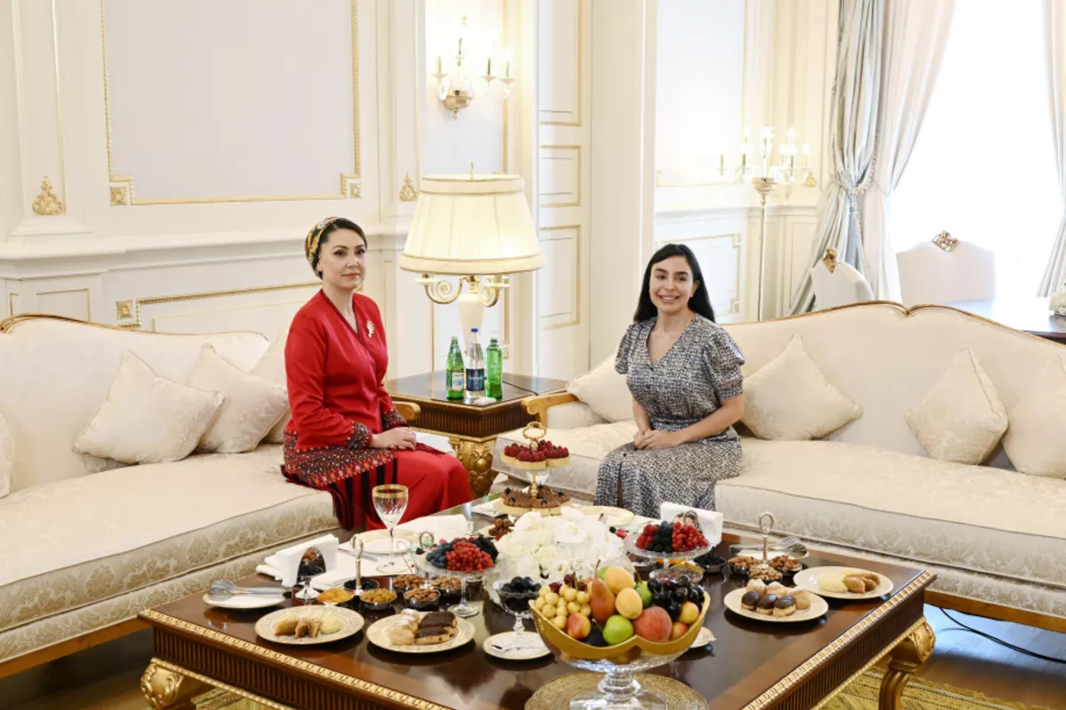Leyla Aliyeva Meets Daughter of Turkmenistan’s Halk Maslahaty Chairman