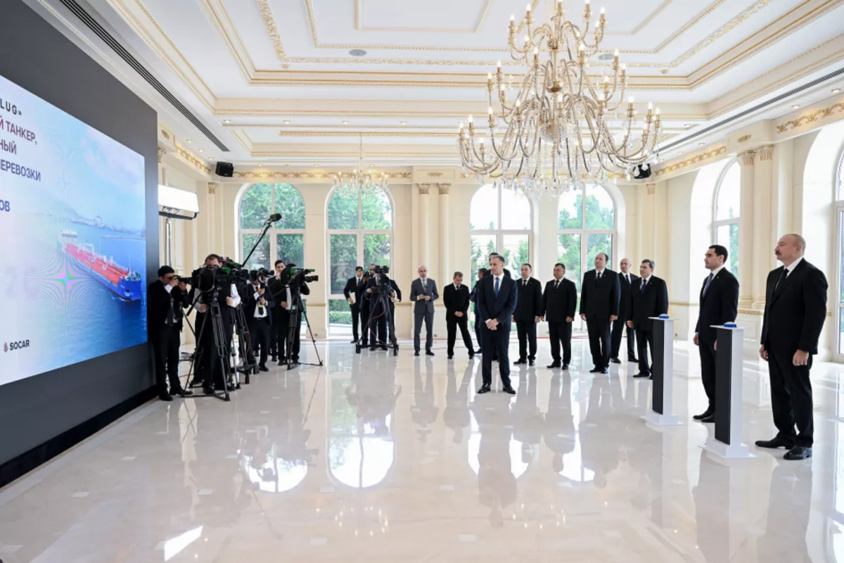 Azerbaijan Gifts “Dostlug” Oil Tanker to Turkmenistan as Presidents Attend Virtual Ceremony