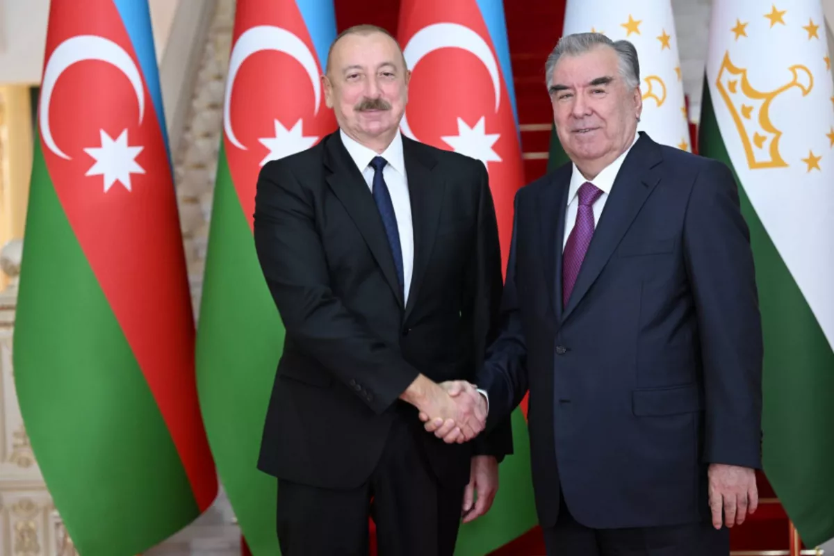 Azerbaijani Leader Sends Warm Independence Day Greetings to Tajik Counterpart
