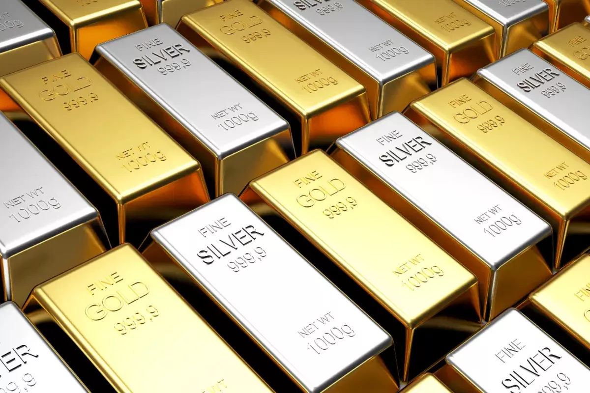 Gold Hits Record High, Silver Reaches Nine-Year Peak