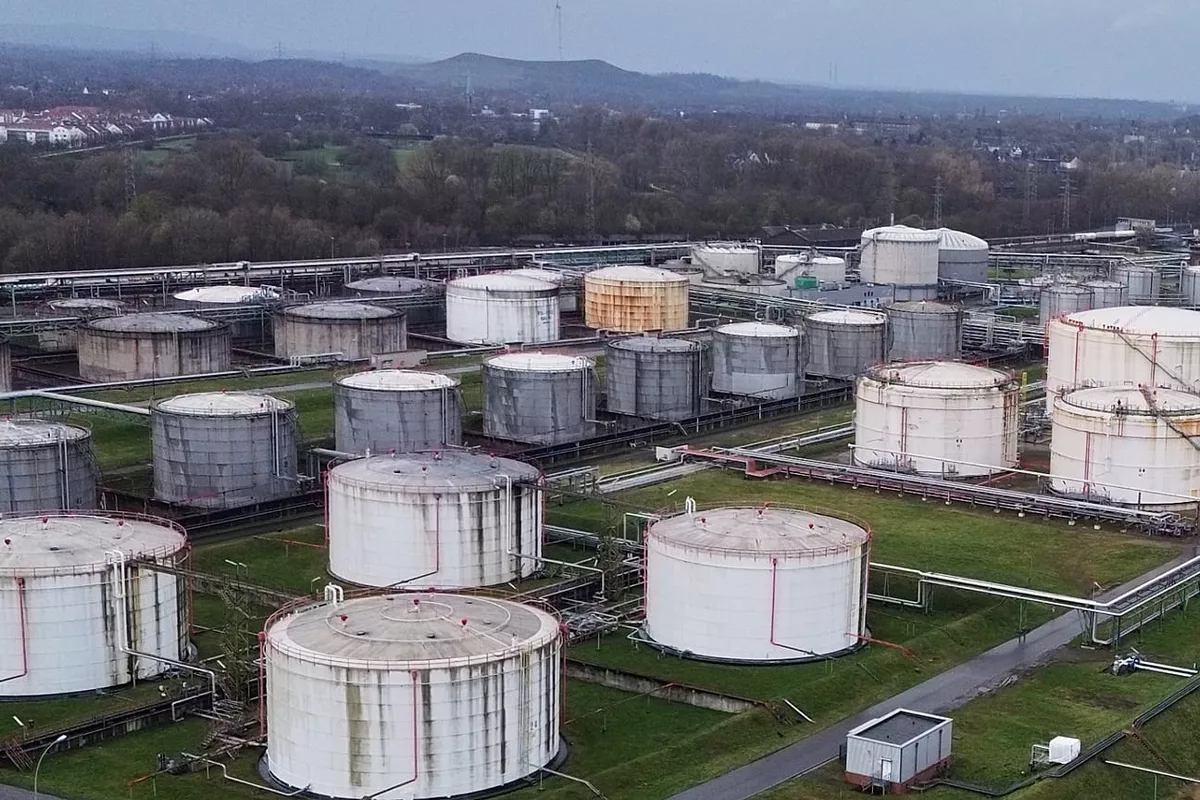 IEA Warns of Rapid Decline in Global Oil Stocks