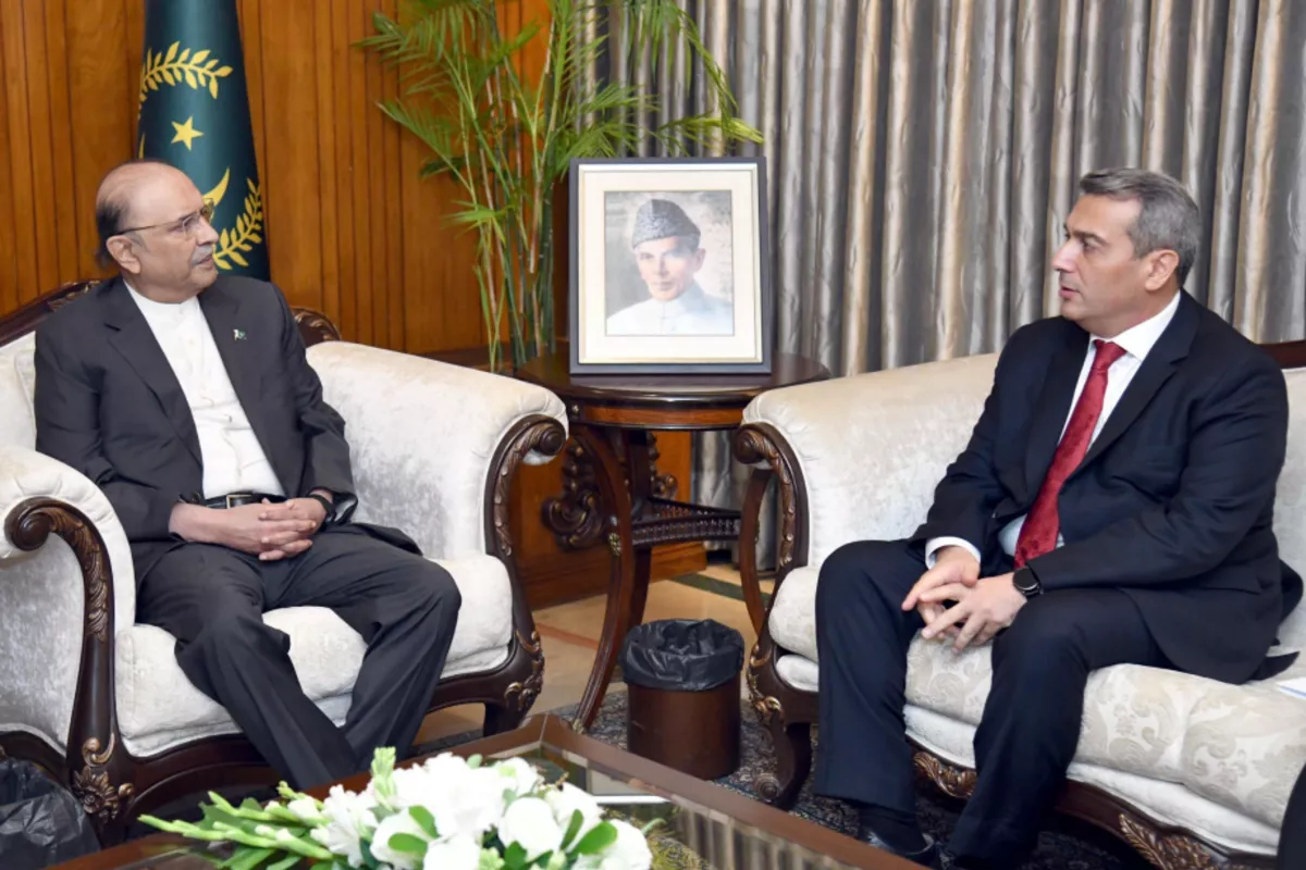 Pakistani President Reaffirms Commitment to Strengthen Ties with Azerbaijan
