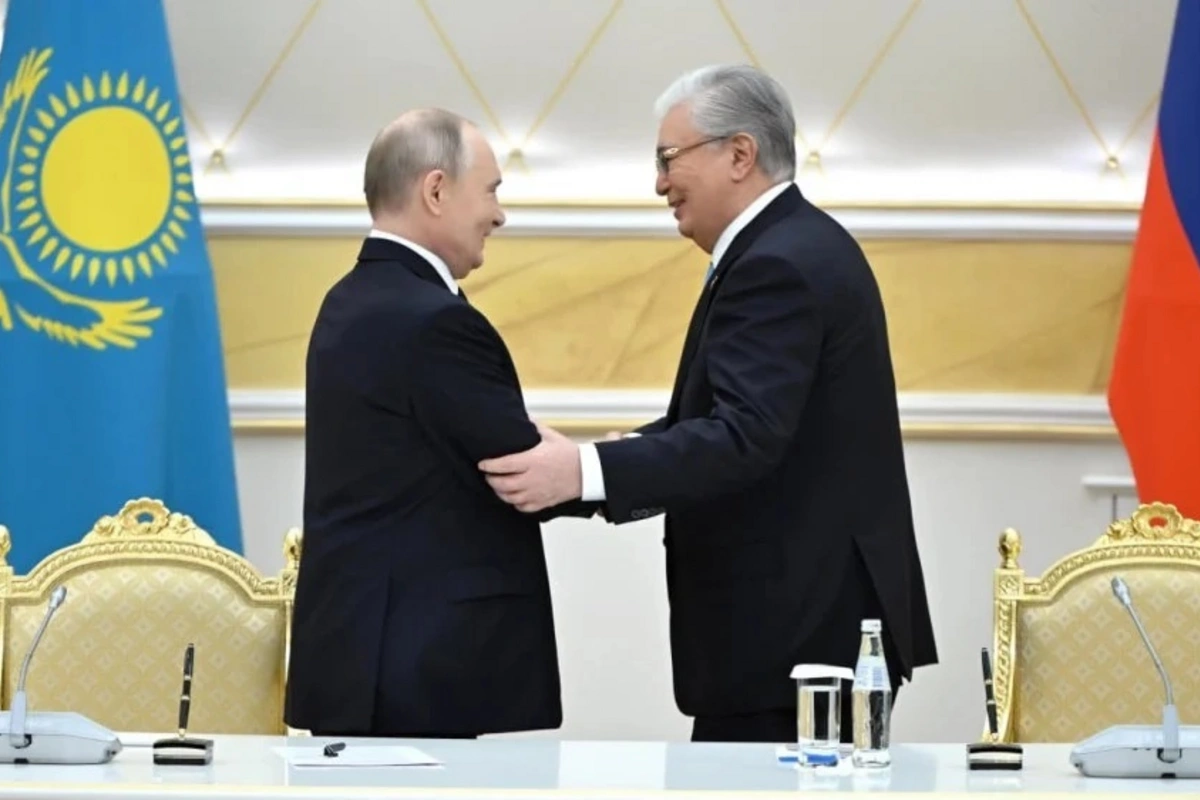 Putin Highlights Potential New Oil and Gas Routes to China During Talks with Kazakh Counterpart