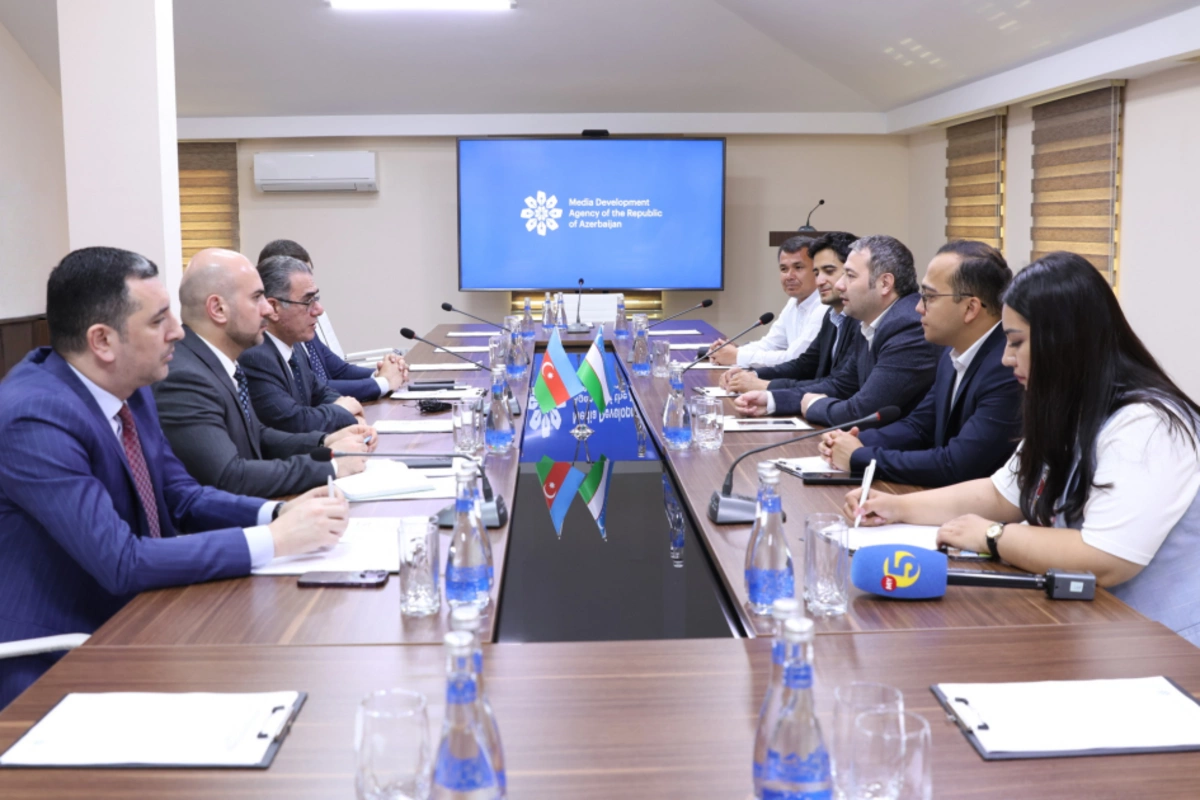 Azerbaijani, Uzbek Media Representatives Explore Cooperation Prospects