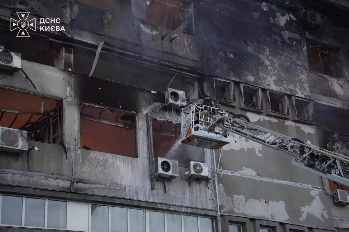 Deadly Night in Ukraine: Russian Strikes Kill Civilians, Injure Dozens