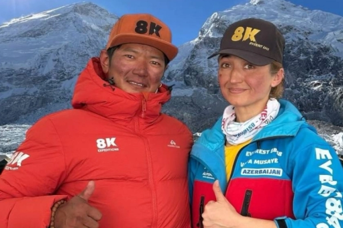 Vafa Musayeva Becomes First Azerbaijani Woman to Summit Mount Everest