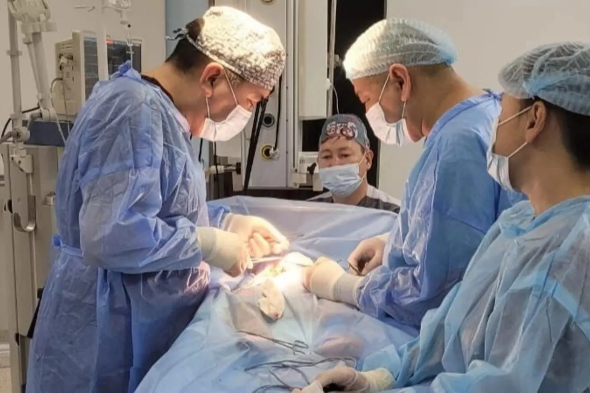 Kazakh Surgeons Save Child, Remove 20cm Tumor