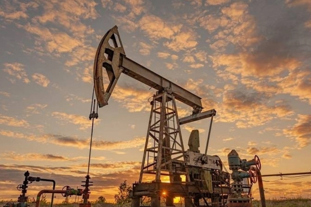 Azerbaijani Oil Price Rises Above $64