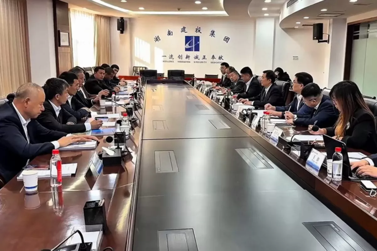 Uzbekistan's Andijan Delegation Strengthens Ties with China’s Hunan Construction Investment Group
