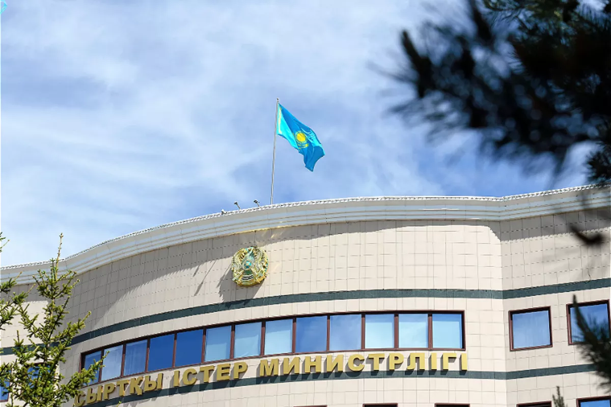 Kazakhstan Evacuates Citizens via Azerbaijan's Land Border