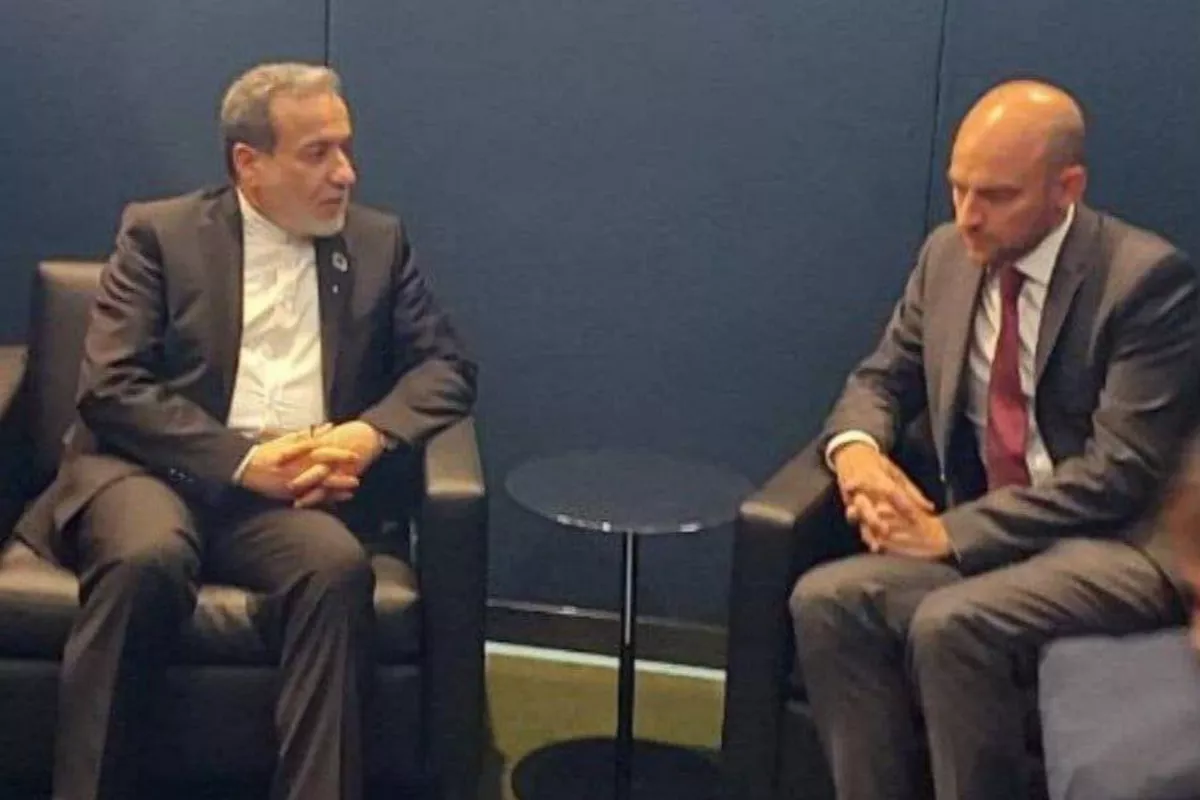 Iran and France Hold Talks on Nuclear Issue