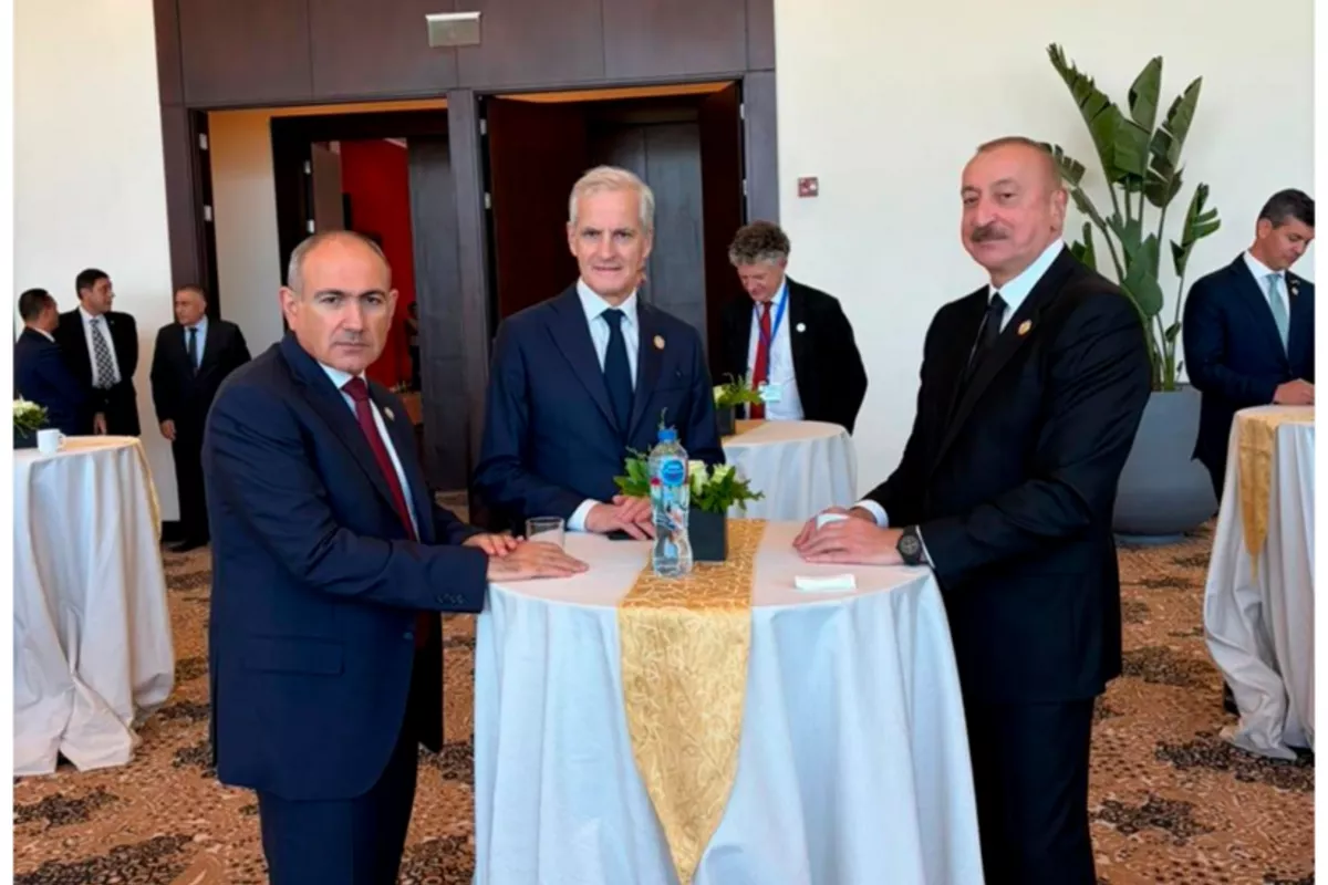 Ilham Aliyev Holds Brief Talks with Nikol Pashinyan in Egypt