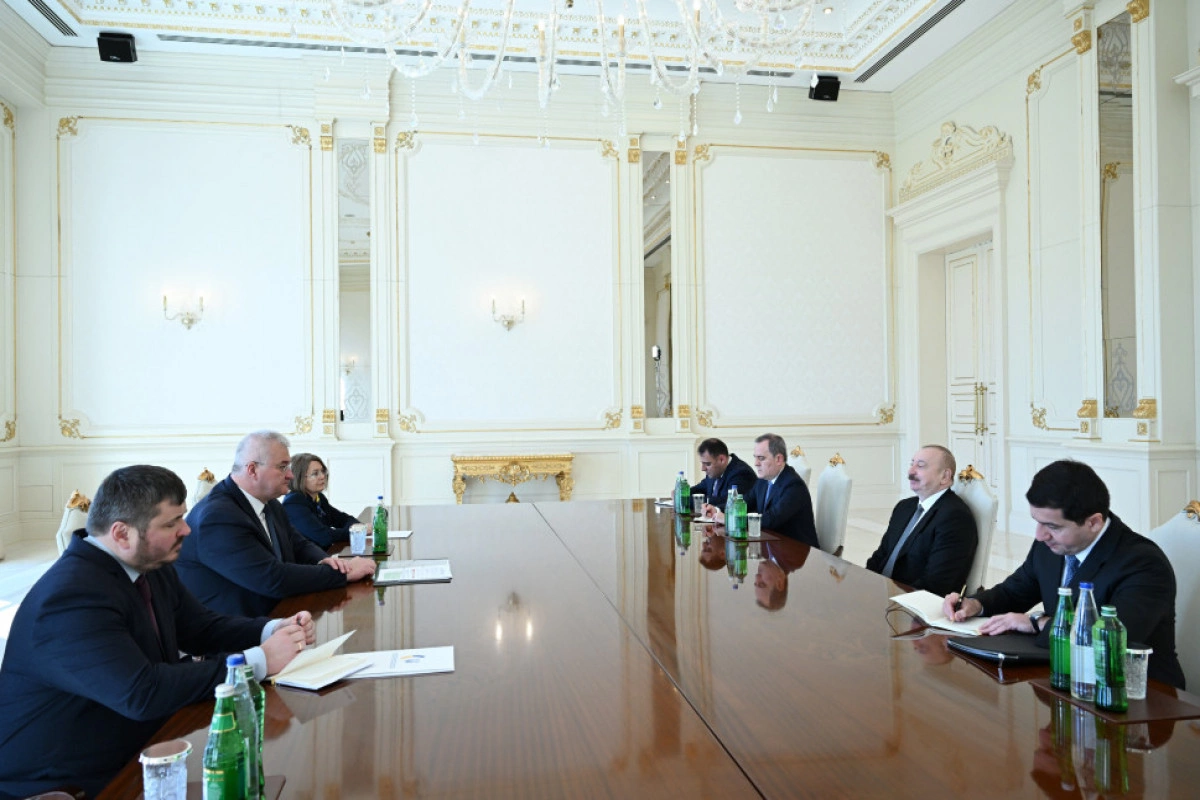 Azerbaijani President Receives Ukrainian FM