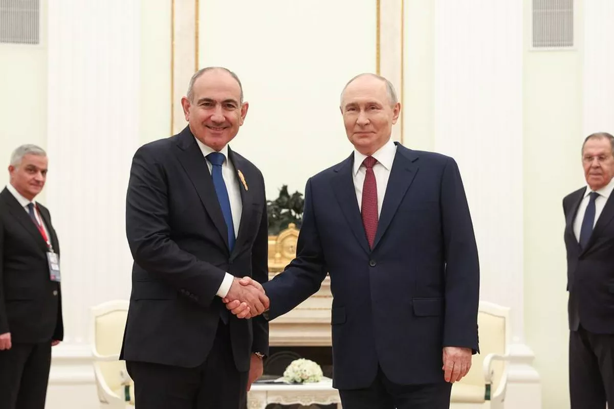 Putin, Pashinyan Discuss Armenia’s EAEU Membership