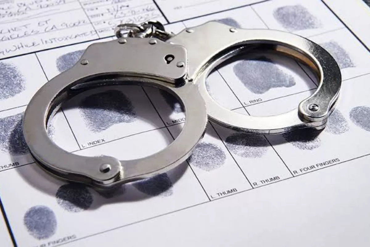 Uzbek Citizen Gets 7.5 Years for Throwing 17-Year-Old Daughter From Window