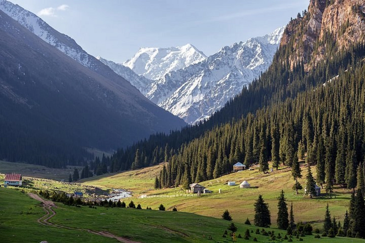 Kyrgyzstan Approves New Program for Sustainable Tourism Development Until 2030