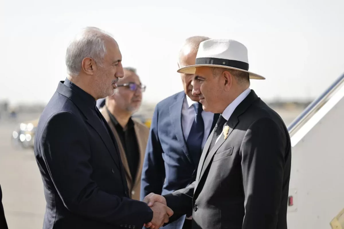 Armenian PM Travels to Tehran to Attend Farewell for Iran's Supreme Leader - VIDEO