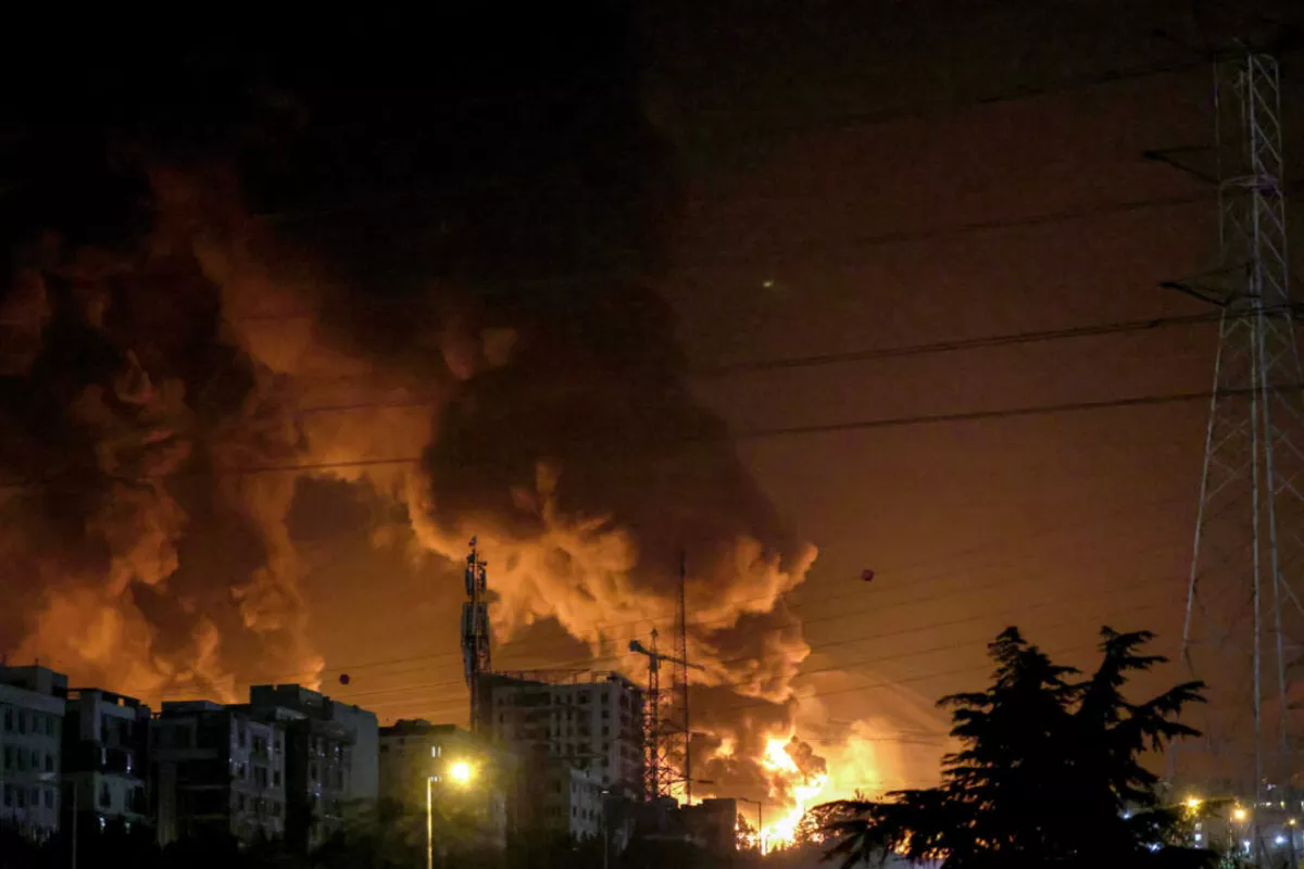 Tehran Erupts in Explosions During Continued Iran–Israel Clashes