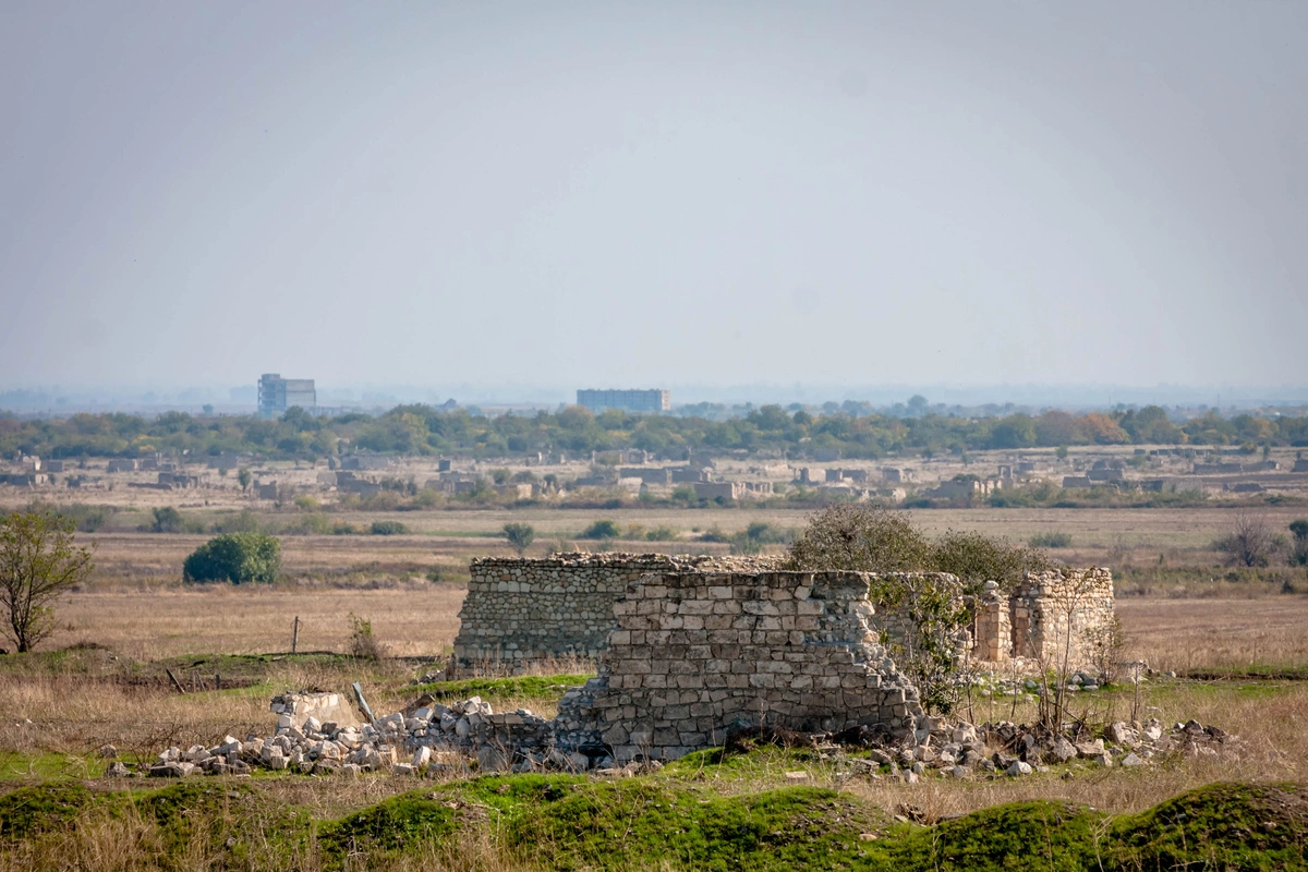 Gold and Wind on the Borderline – the Mine and Turbines That Got Caught Up in a Frontier Dispute