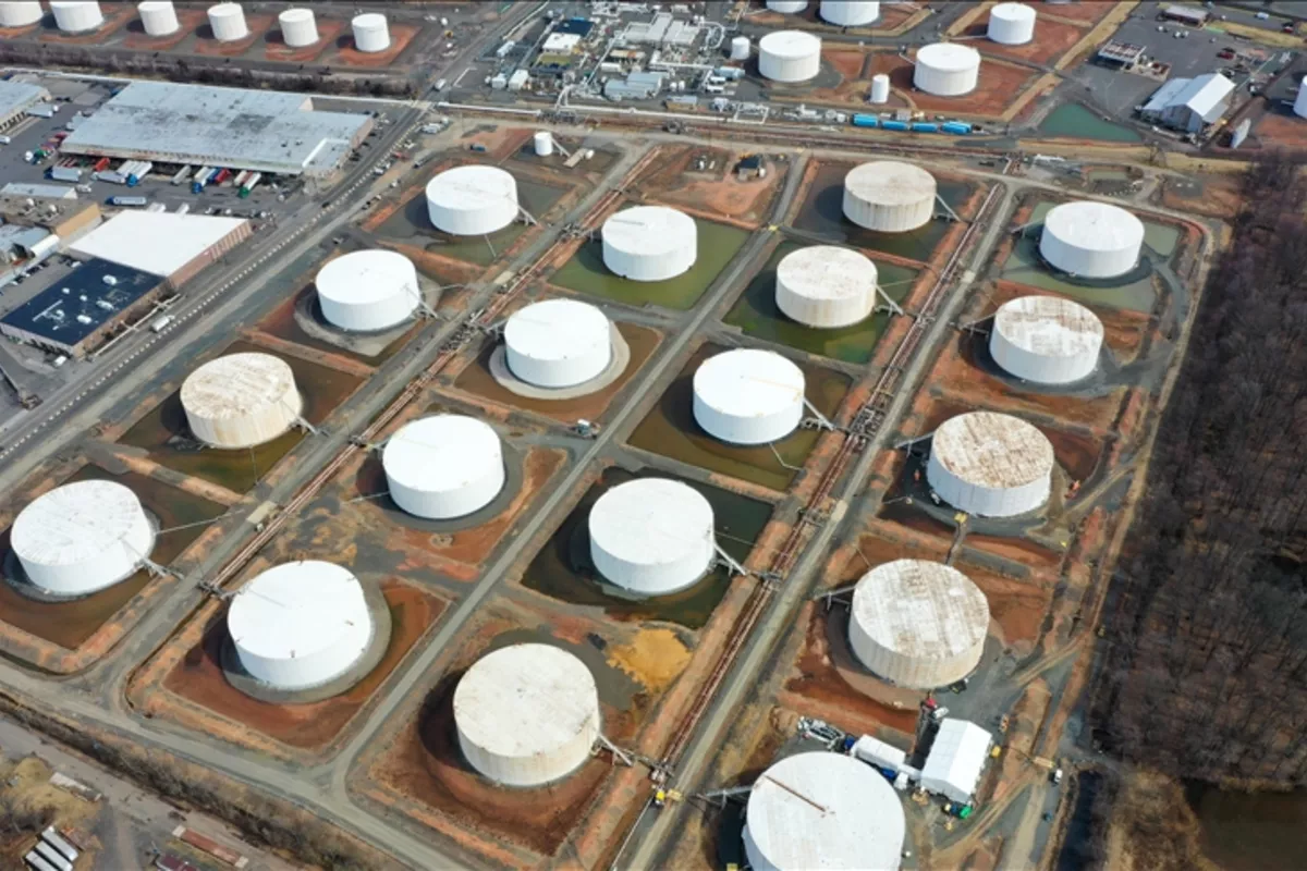 Brent Crude Falls Below $94 Amid Sharp Oil Sell-Off