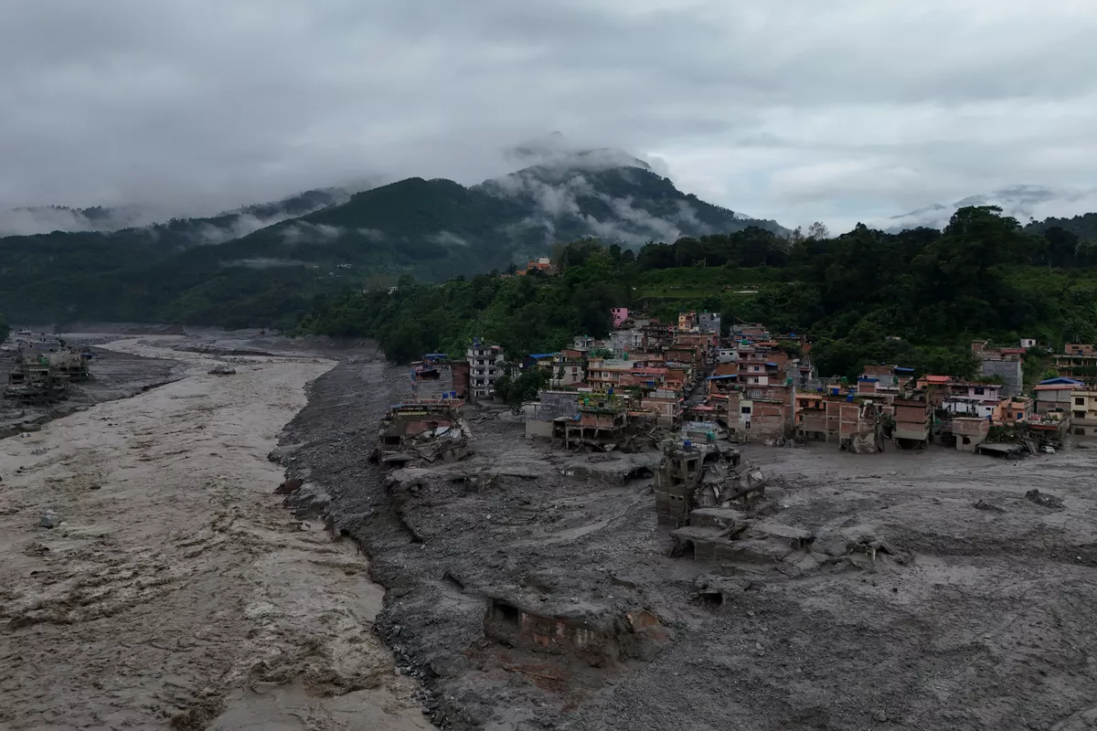 Third Kazakh Tourist Feared Missing in Nepal Disaster Zone