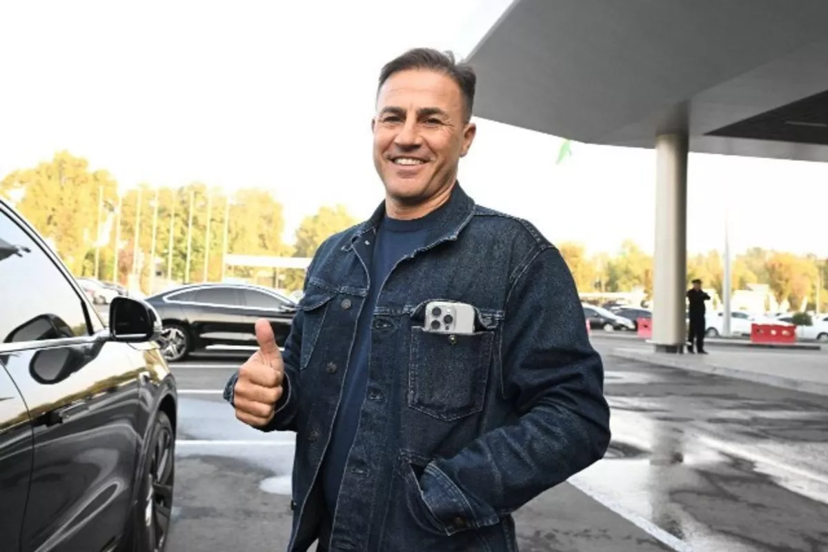 Italian Football Icon Touches Down in Uzbekistan with Coaching Team