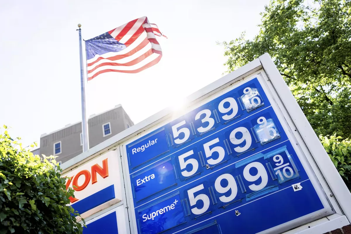 Oil Prices Drop Amid Hopes of Progress in Talks