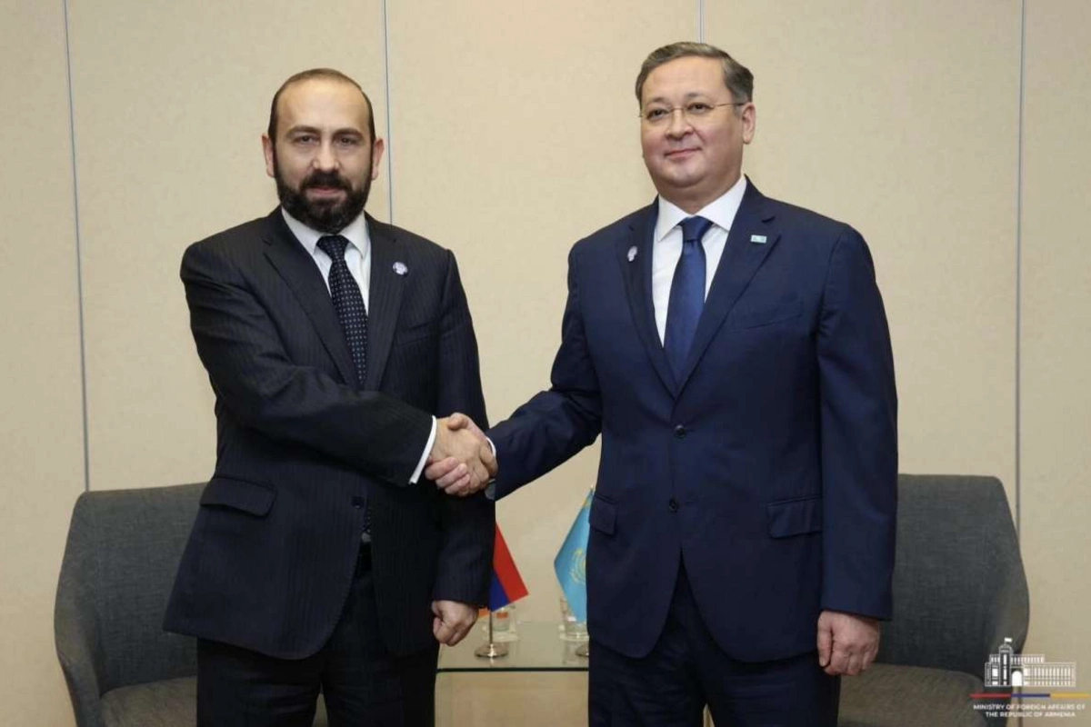 Armenia and Kazakhstan FMs Talk Expansion of Bilateral Cooperation