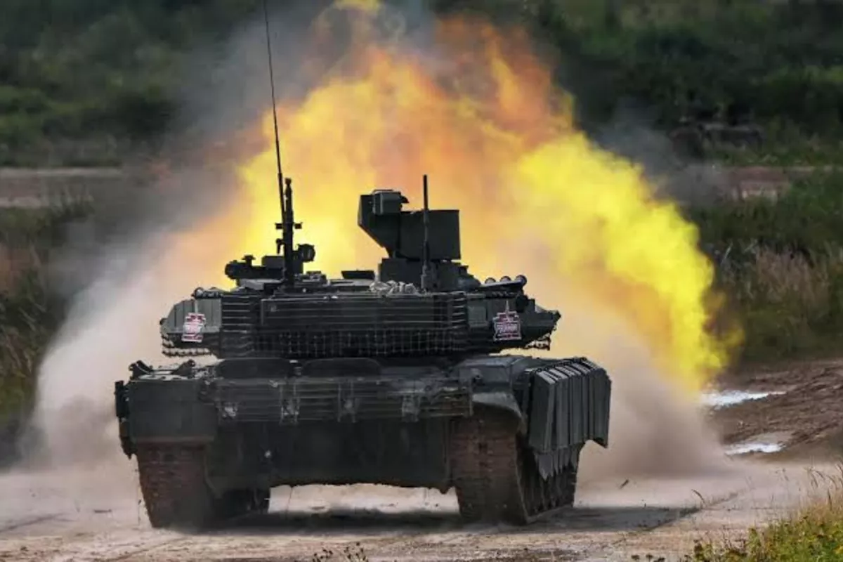 Russia Receives New Batches of T-90M and T-72B3M Tanks